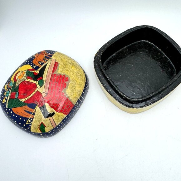 Hand-Painted Vtg Wood Christmas Trinket Box Santa Reindeer Holiday Decor 3.25" - Picture 5 of 8